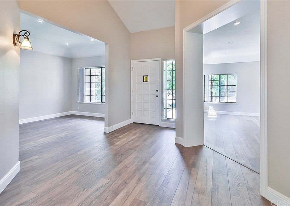 1st image of 7842 Valley Flores Dr