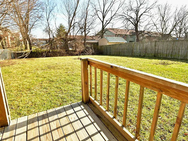 1431 Sanner Dr — Photo 44