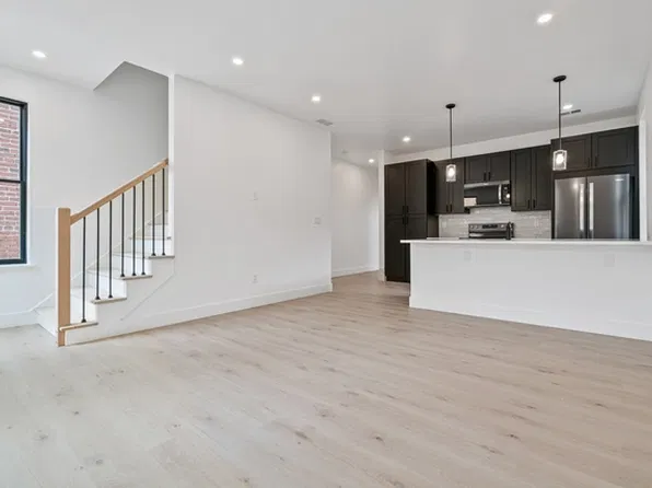 1217 Liverpool St, Pittsburgh, PA 15233