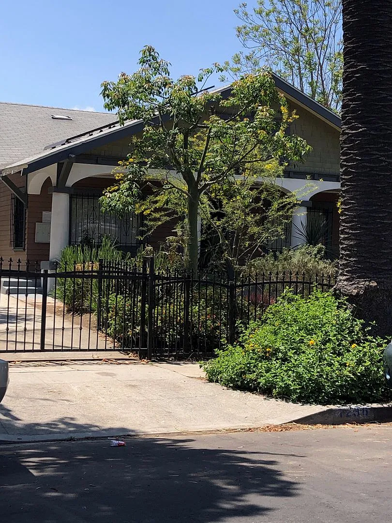 1236 Leighton Ave — Photo 1