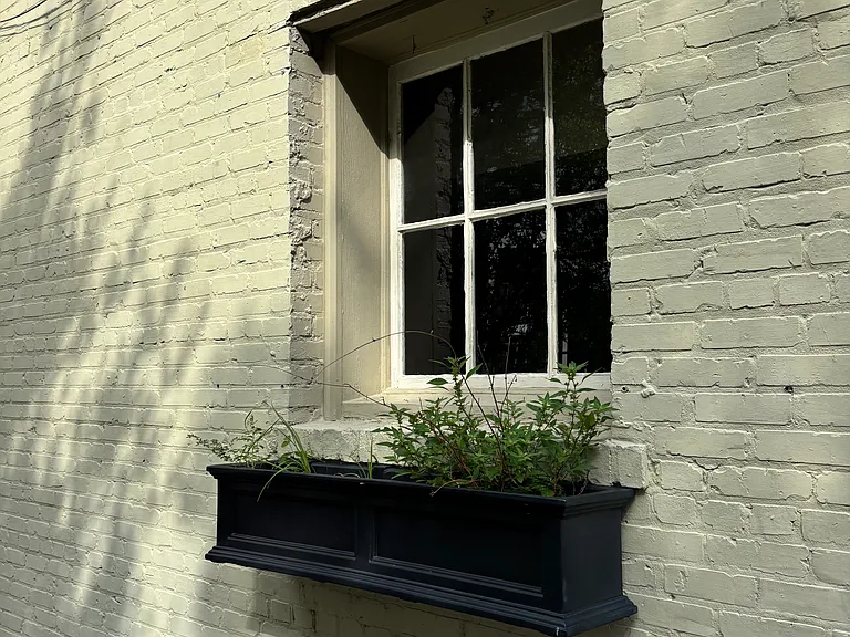 214 E Broad St #B — Photo 2