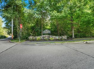 Oak Ridge Estates Condominium, Worcester, MA 01606