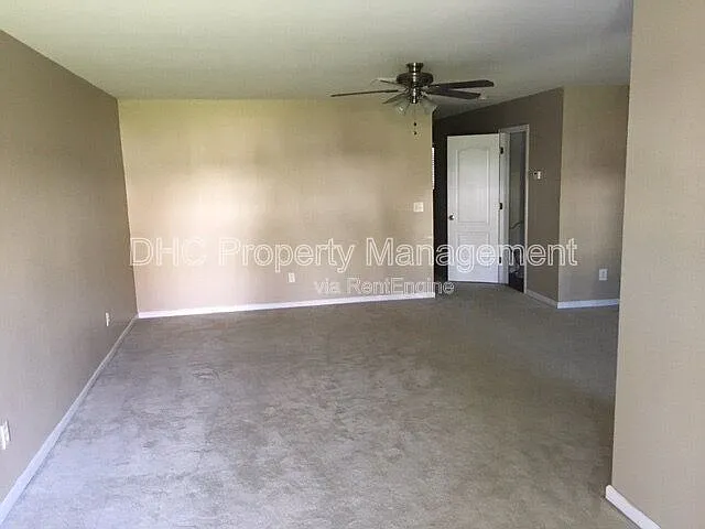 6494 Snowbird Ln — Photo 2