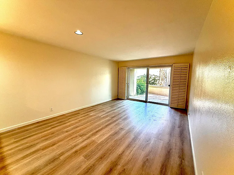 408 Por La Mar Cir — Photo 5