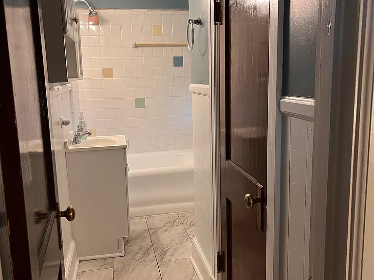 112 N Harrisburg St #6 — Photo 9