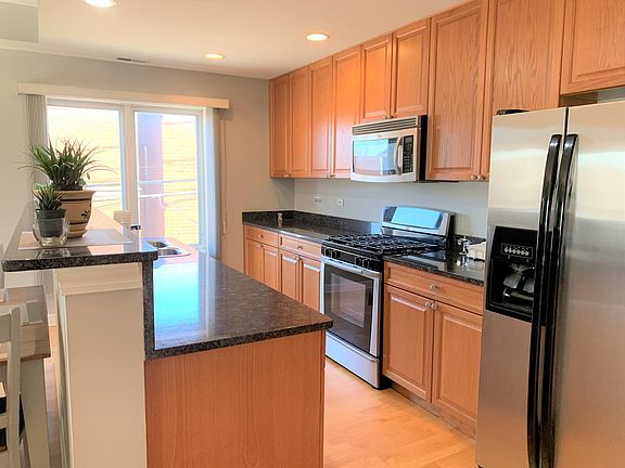 3rd image of 3041 S Shields Ave Unit 201