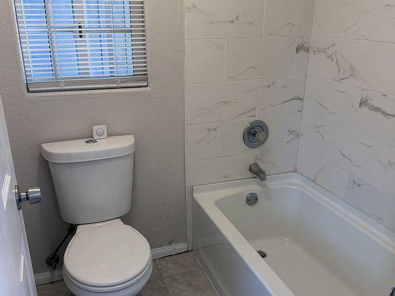 5th image of 410 S 7th St