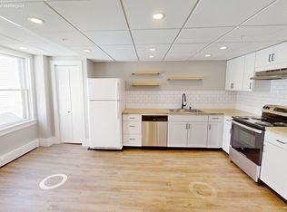 31 Union Sq #202, Milford, NH 03055