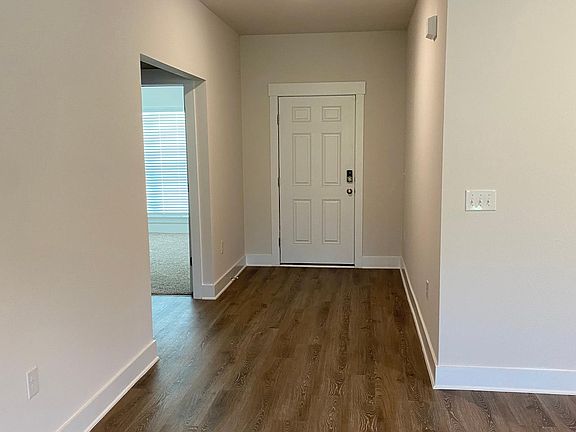 Entry Way, 3rd and 4th Bedroom entrance