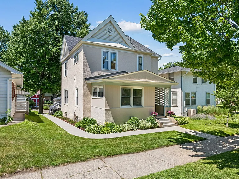 4804 Vincent Ave S — Photo 3