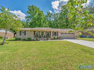 110 Laurel Oak Rd, Huntsville, AL 35811