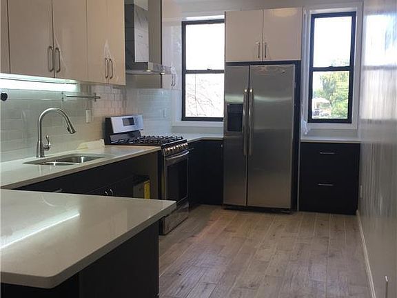 4th image of 222 Prospect Park W #1