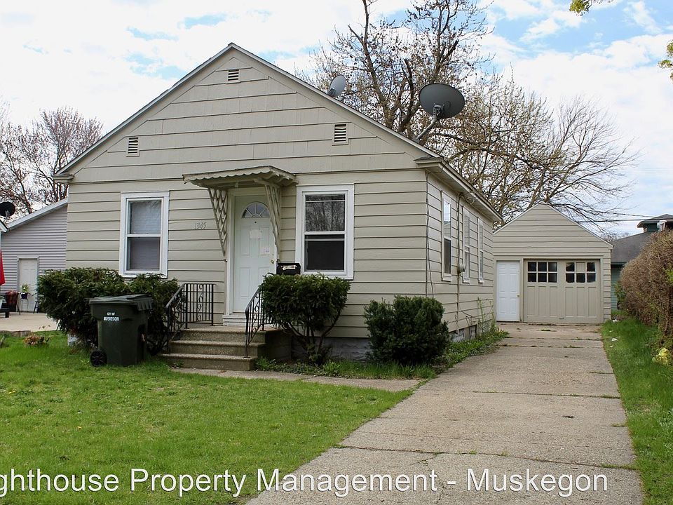 1st image of 1345 Allen Avenue Muskegon