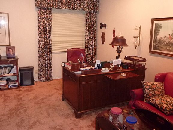 Large Den - could be 3rd Bedroom