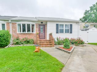 7723 Middlegate Ct, Pasadena, MD 21122