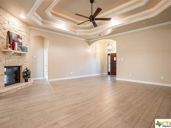 5th image of 8301 Grand Oaks Ln
