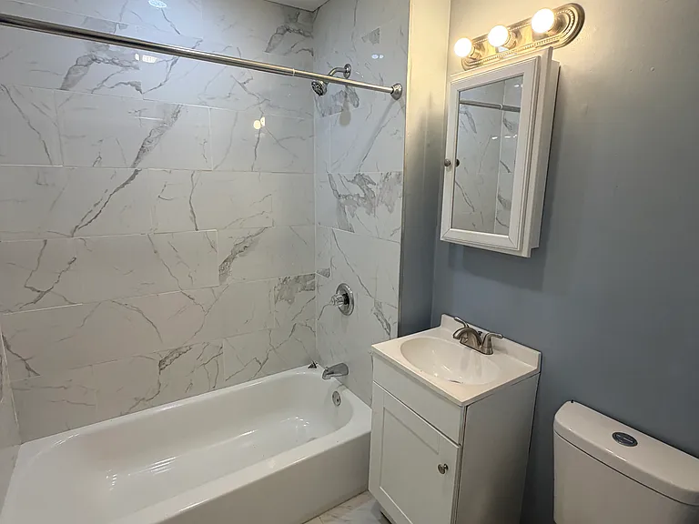 560 Main St #2D-0 — Photo 7