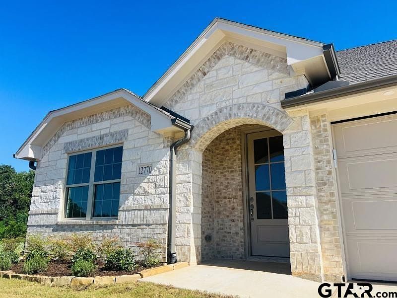 1st image of 12770 Meadowbrook Dr