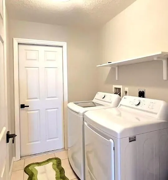 302 NE Greenbrier Ave — Photo 42