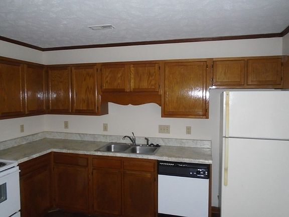 5th image of 5927 Notblake Ave