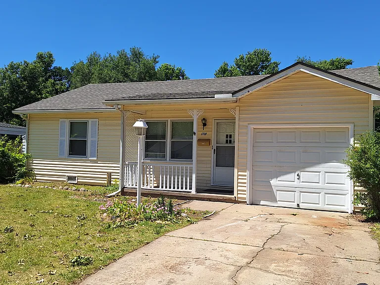 1731 S Green Acres Dr — Photo 1