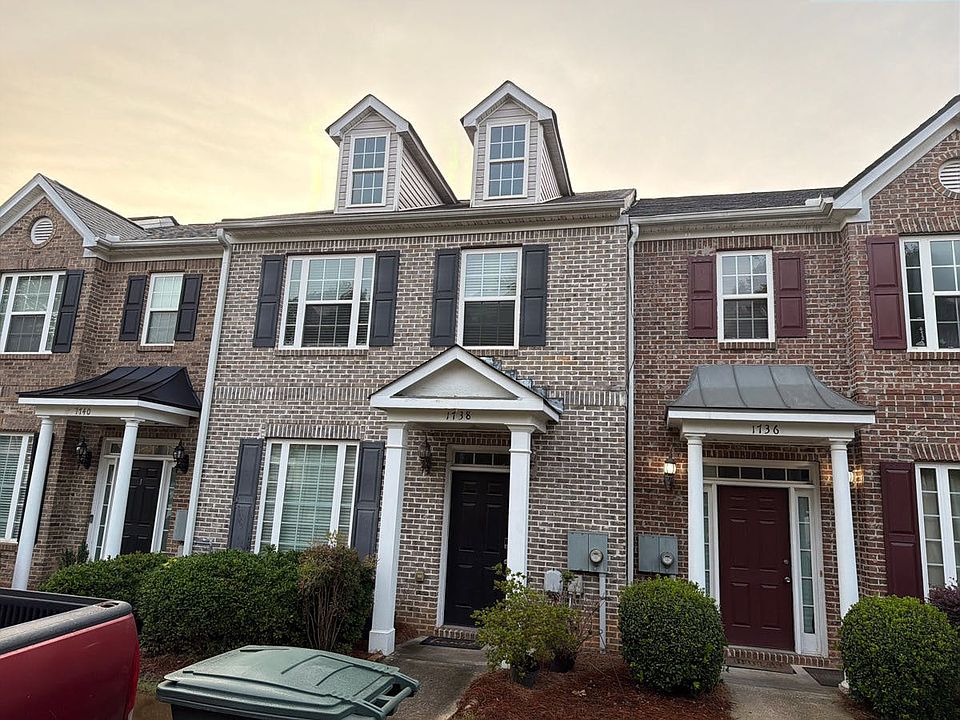1st image of 1738 Heights Cir NW
