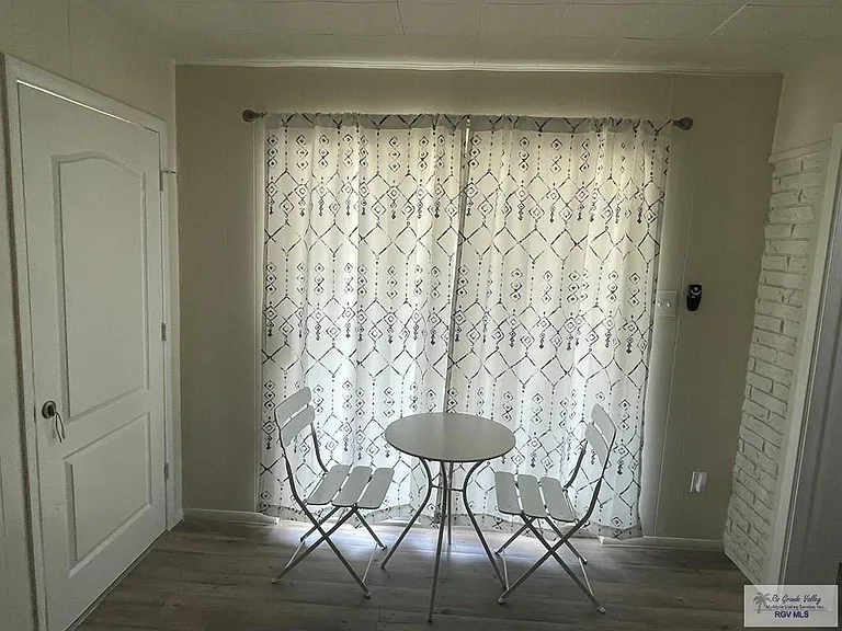 1617 E Los Ebanos Blvd — Photo 31