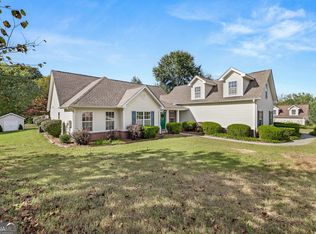 123 Berry Hill Ln, Hoschton, GA 30548