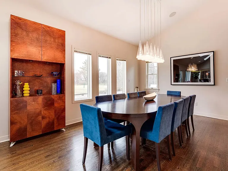 83 Mill Creek Close — Photo 4
