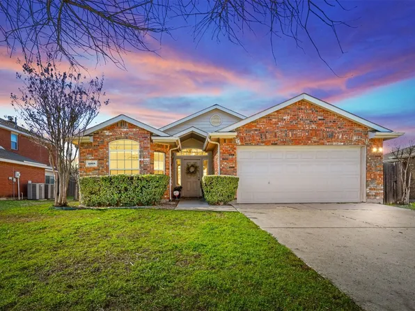 1008 Swan Cir, Saginaw, TX 76131