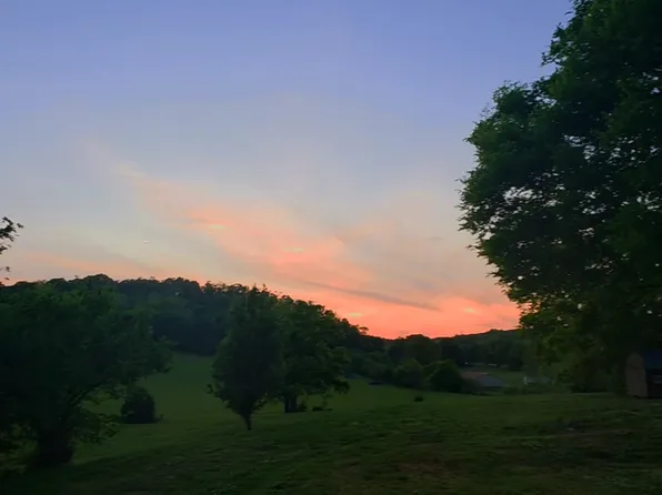 1641 Long Branch Ln, Mount Pleasant, TN 38474