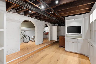 Rented by Luxe Group