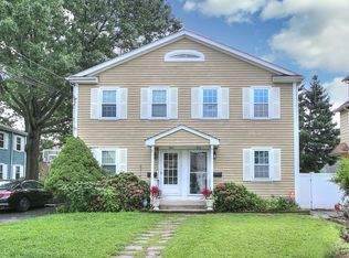 400 Grovers Ave, Bridgeport, CT 06605
