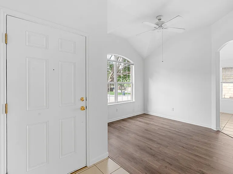 2305 Boulder Run — Photo 6