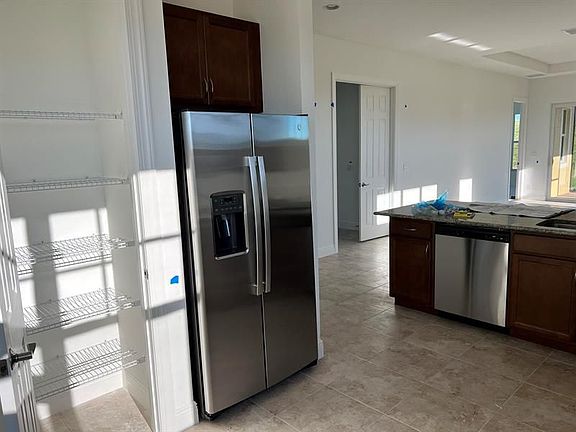 4th image of 9249 SW Pepoli Way