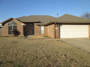 1913 Rising Hill Dr, Norman, OK 73071