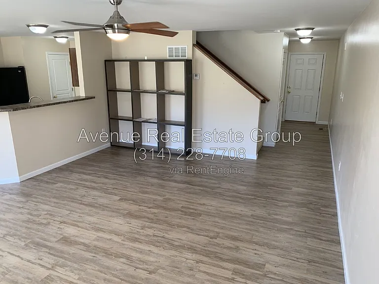 554 Parkgate Dr — Photo 9