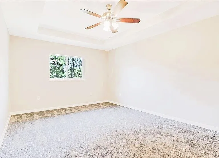 347 Pinehurst Ave — Photo 5