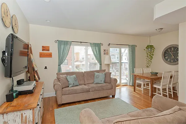 Sold by Douglas Elliman | media 14