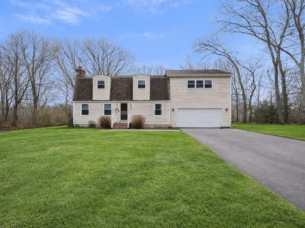 45 Greenfield Rd, Westport, MA 02790