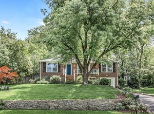 5715 Vine Ridge Dr, Nashville, TN 37205