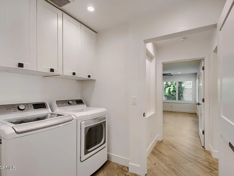 8318 E Sells Dr — Photo 20