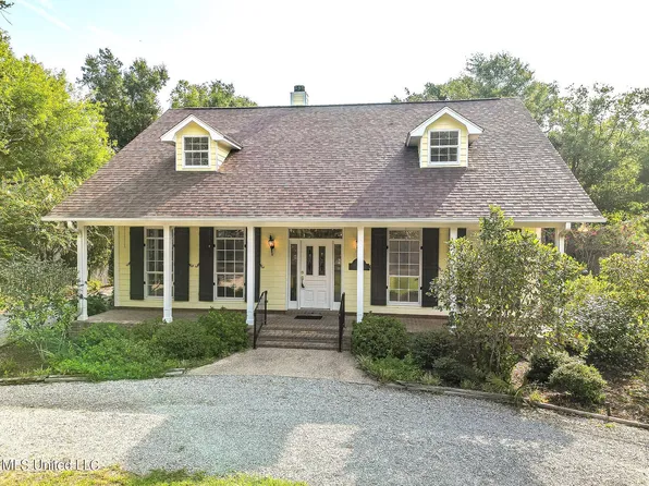 3 Park Ridge Ln, Pass Christian, MS 39571