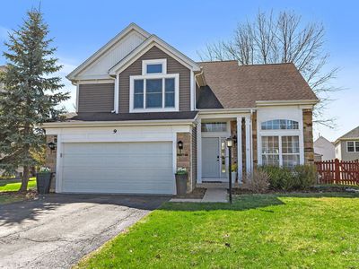 9 Royal Oak Ct, Lake In The Hills, IL, 60156