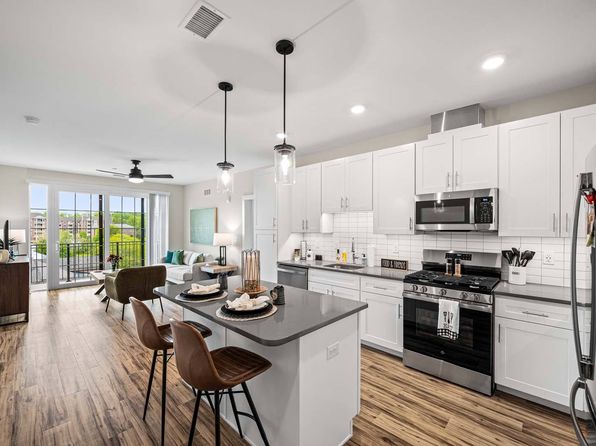 590 Wellington Sq #Clsqc113