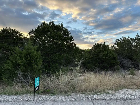 2707 San Gabriel Dr, Granbury, TX 76048