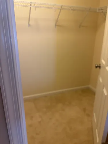 122 Oxford Way Photo 1