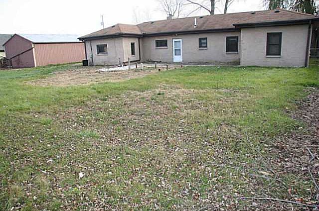 2nd image of 3004 S Crissey Rd