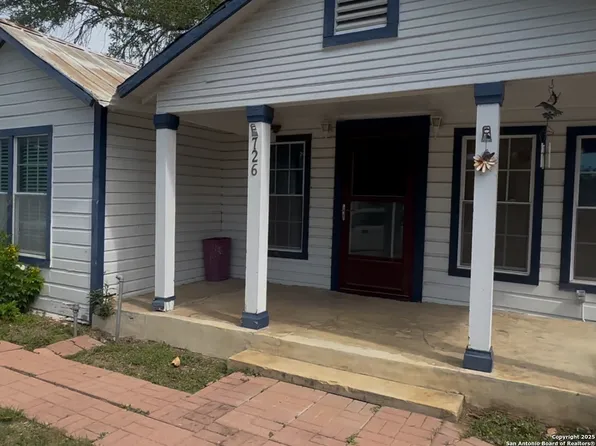 726 Avenue L, Poteet, TX 78065