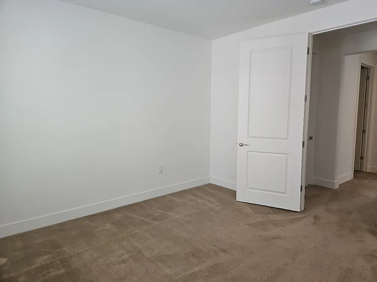 1660 Spring St — Photo 17